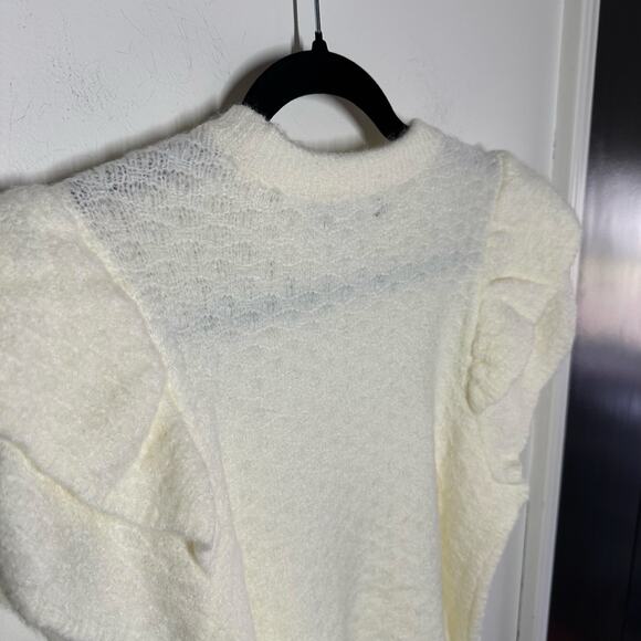 NEW Lilla P Women's White Soft Knit Short Sleeve Ruffle Sweater Talc Size Medium - Picture 11 of 13